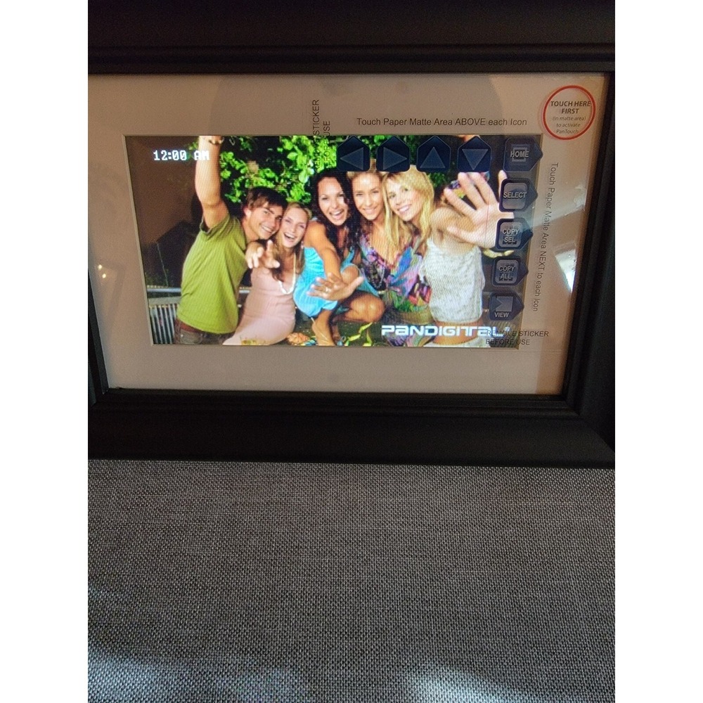 Pandigital Digital Photo frame - PAN7056W01 T 7" Display with Remote-NEVER USED! - Picture 3 of 4
